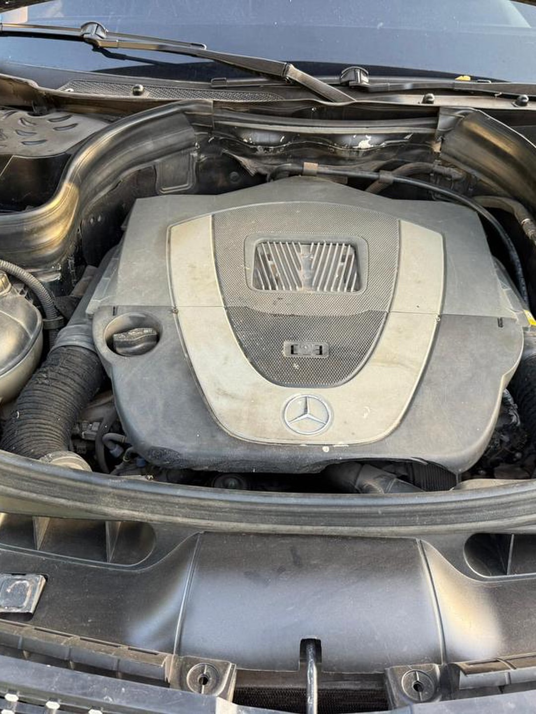 Distress Sale: 2010 Mercedes GLK350, Just ₦9.5M