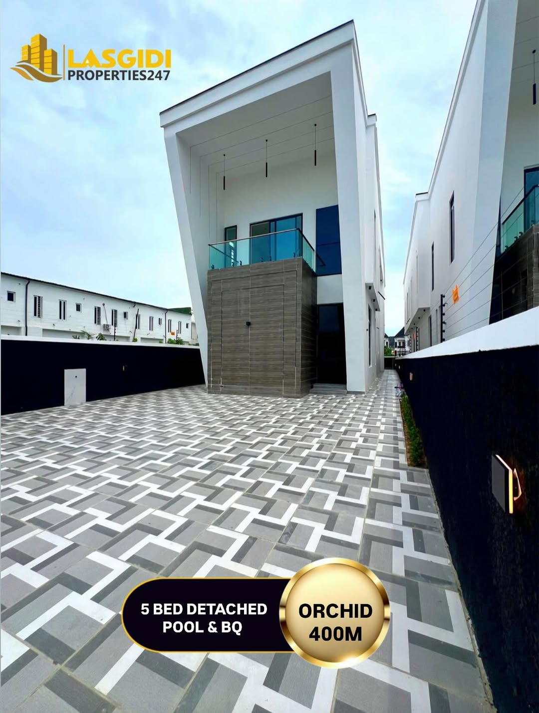 Stunning 5-Bed Duplex with Pool in Serene Lekki
