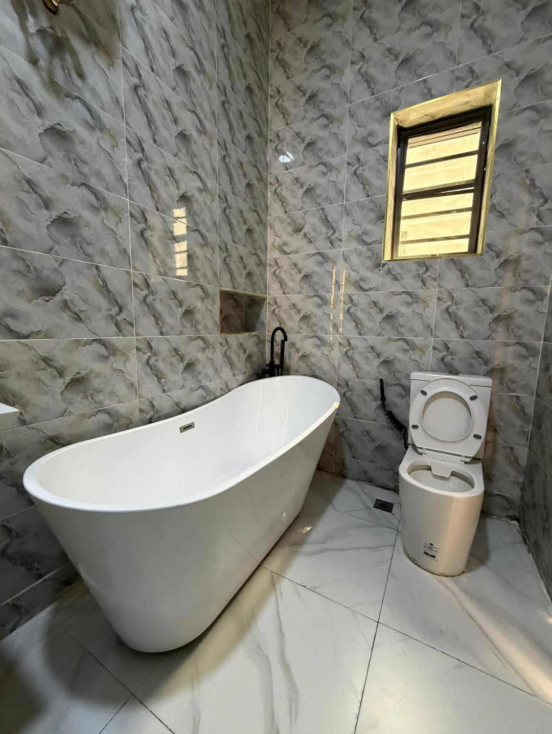 Exquisite 4-Bedroom Duplex in Prime Lekki