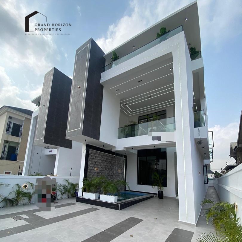 Exclusive 5-Bed Duplex with Pool & Smart Features