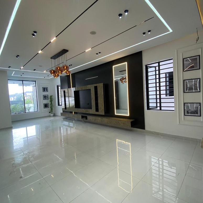 Exclusive 5-Bed Duplex with Pool & Smart Features