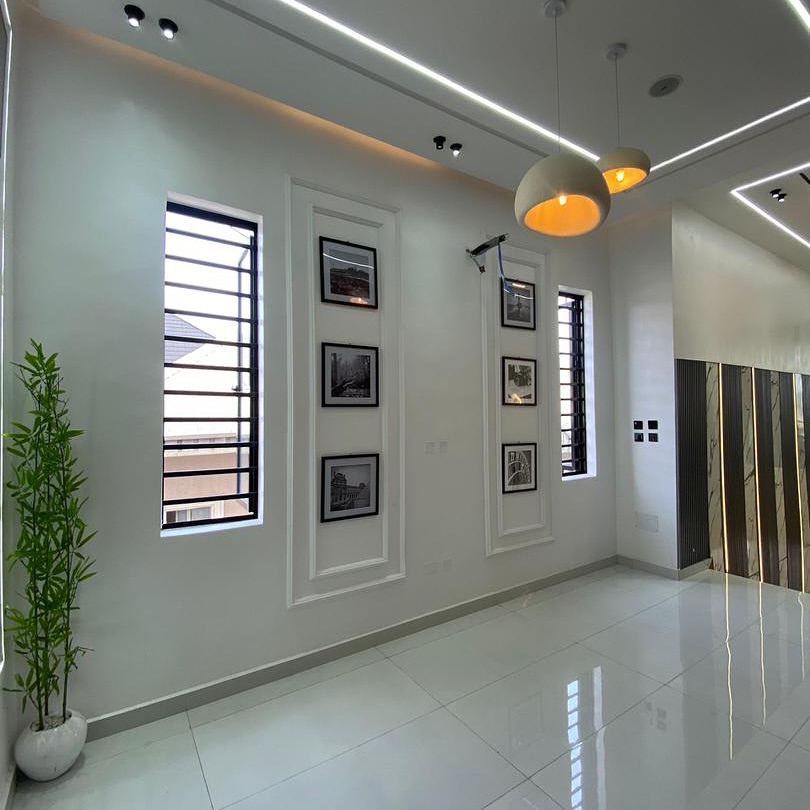 Exclusive 5-Bed Duplex with Pool & Smart Features