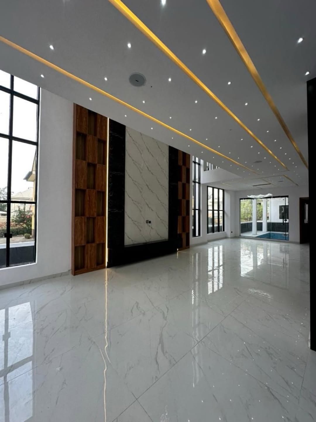 Lekki Oasis: 5BR Duplex with Private Pool & BQ