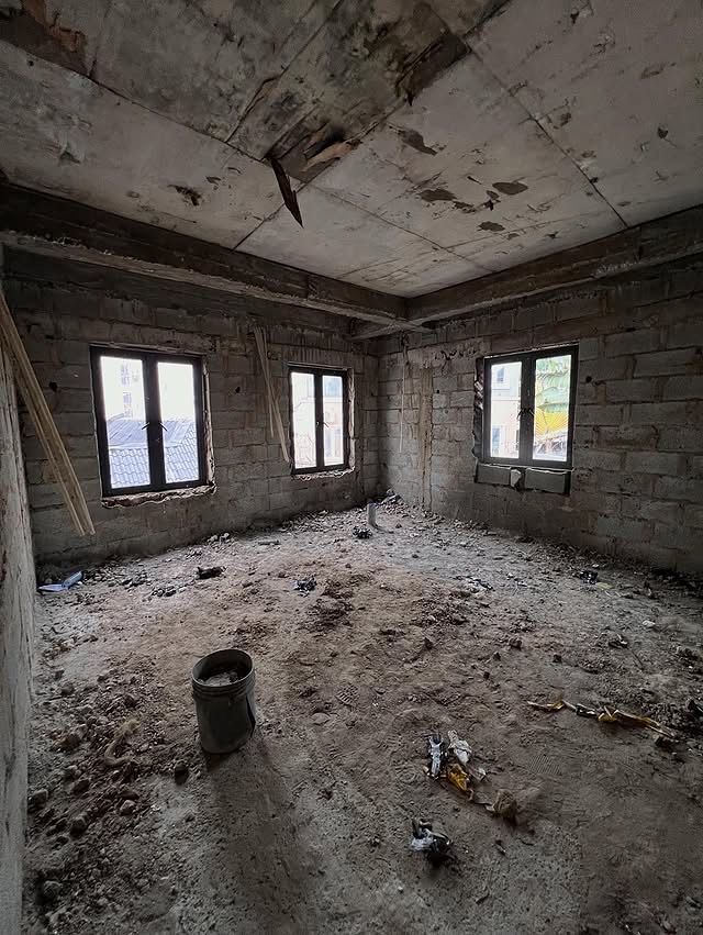 Exquisite 5-Bed Terrace Dulex with Pool in Mabushi