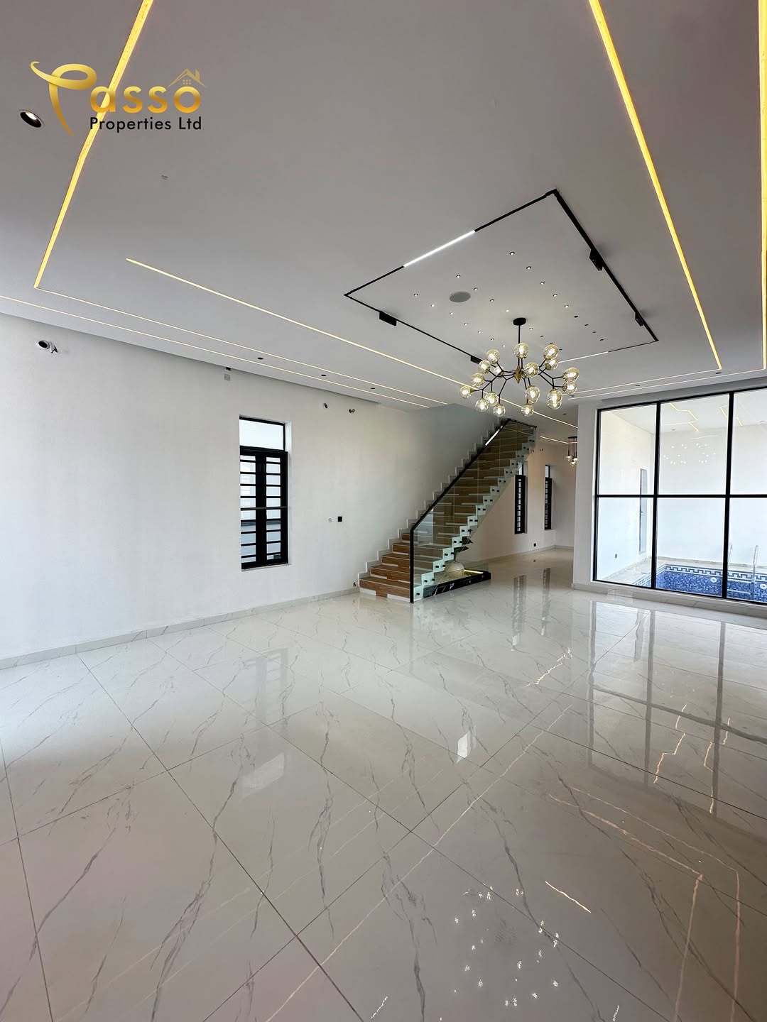 Sleek 5-Bed VGC Haven with Resort-Style Pool & BQ