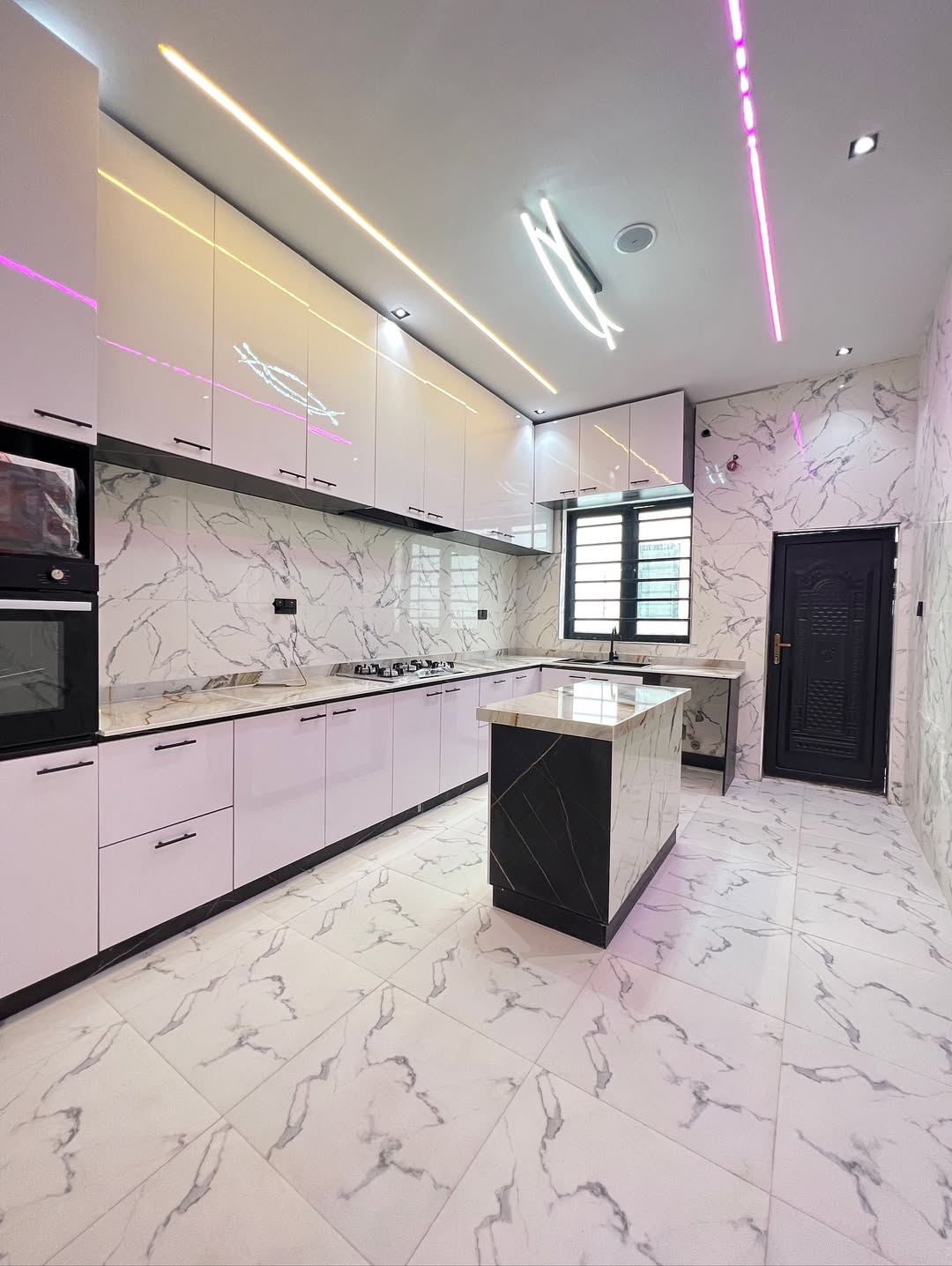 Lekki’s Ultimate 4-Bedroom Smart Home Oasis