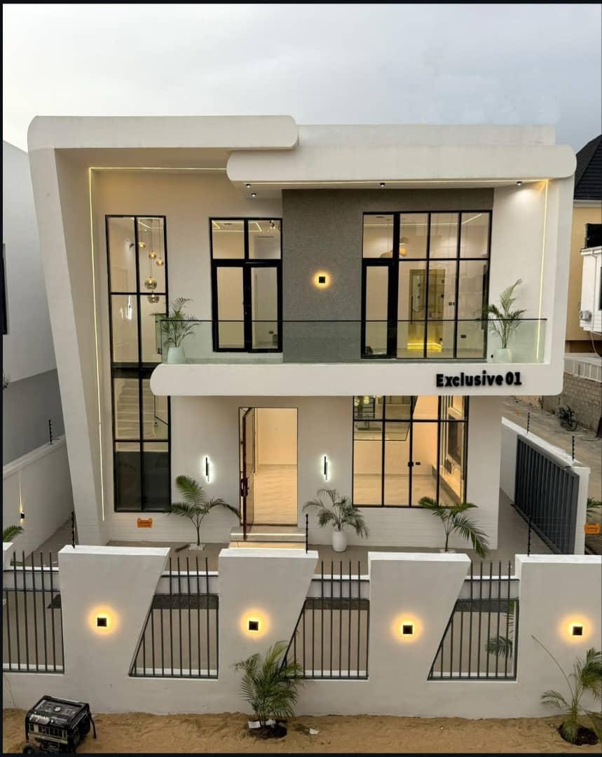 Sleek 4-Bed Duplex with Private Pool in Lekki