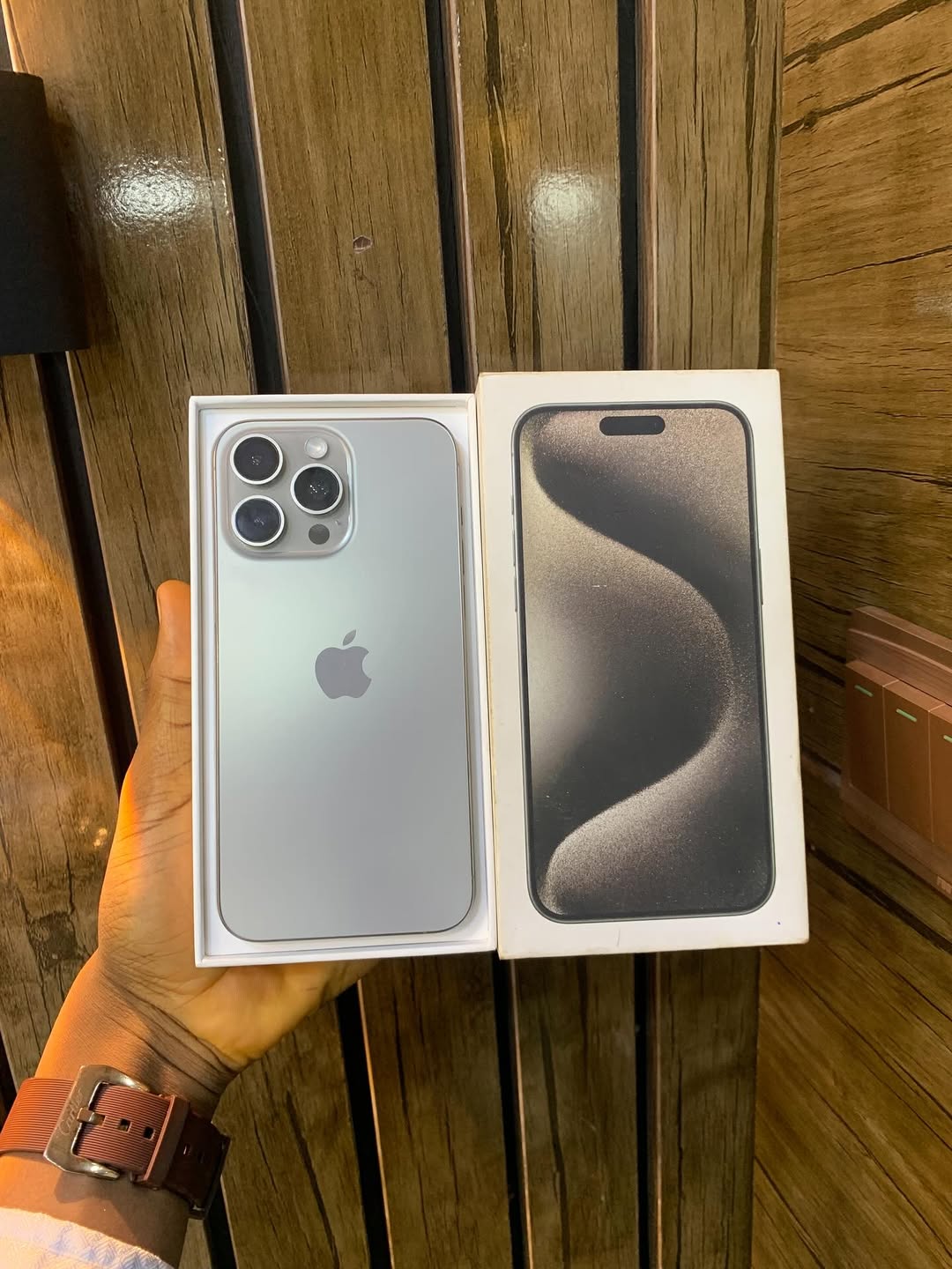 Unlock iPhone 15 Pro Max 256GB: Open Box, Flawless & Ready!