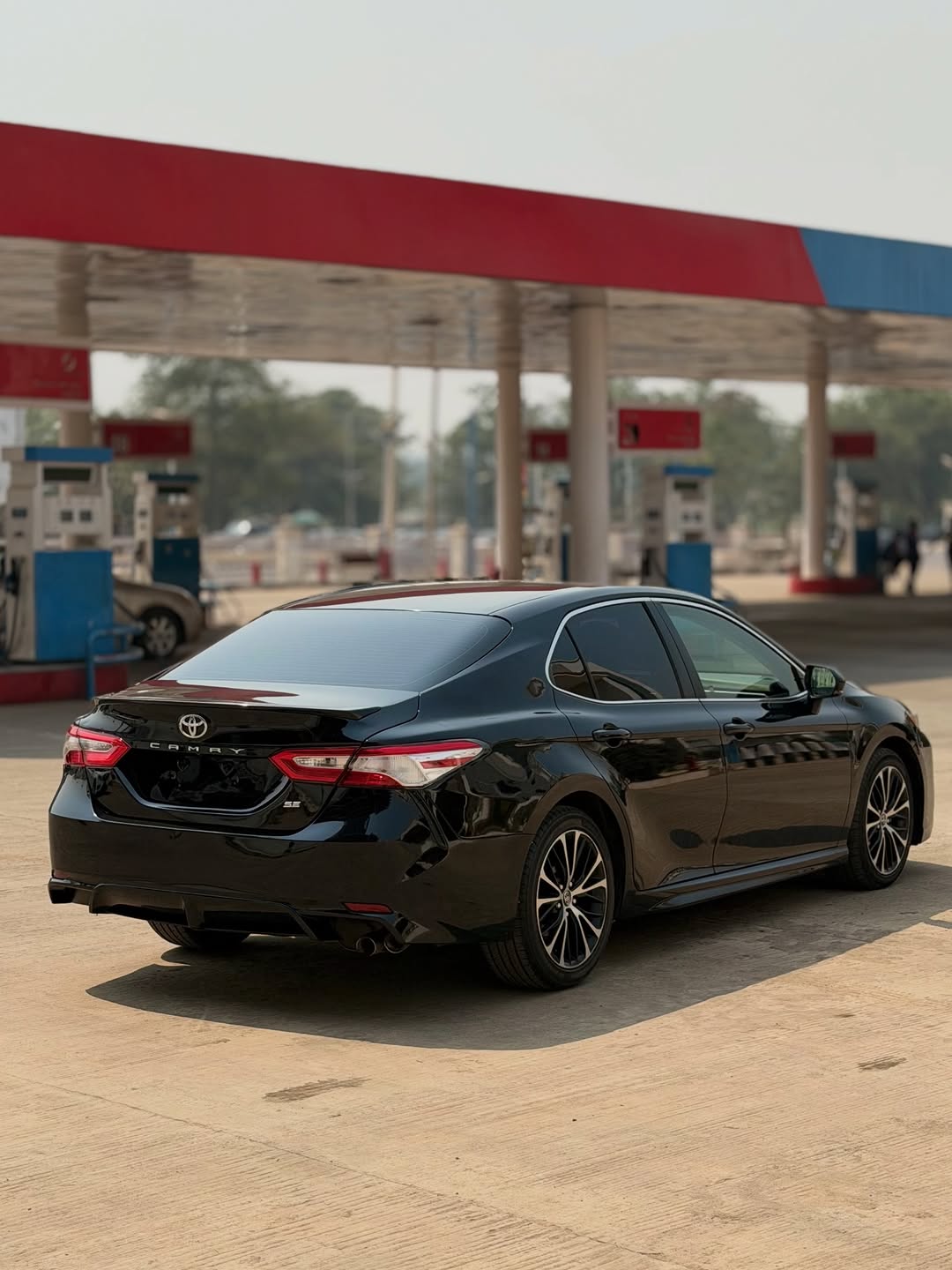 Luxury 2018 Camry SE, Fully Cleared