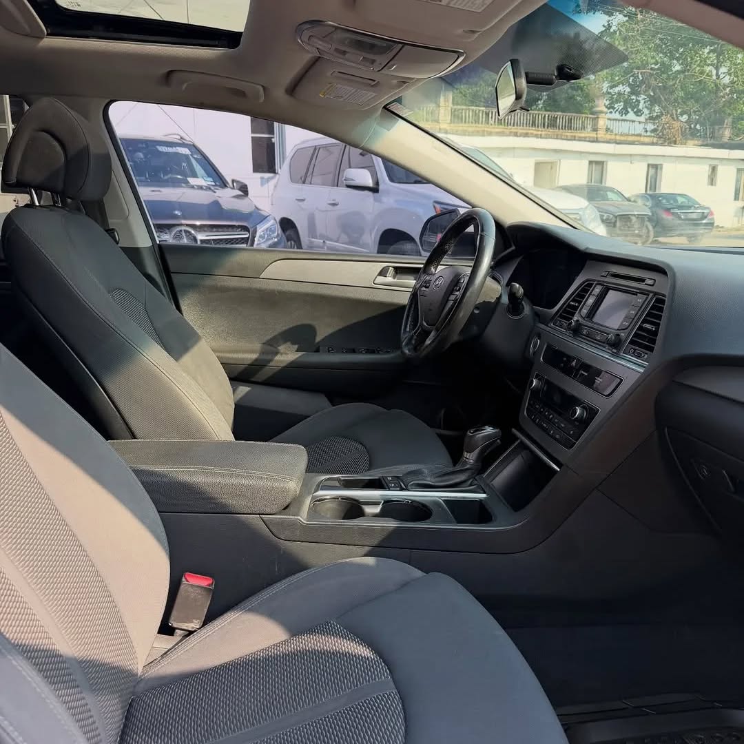 2016 Sonata: Luxury Sedan, Finance Ready!