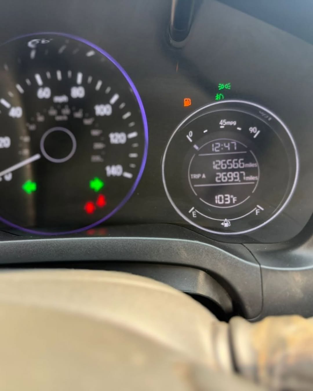 Fully Loaded 2015 HR-V: Luxury & Tech for Less