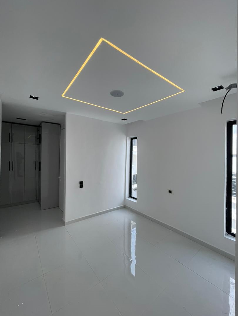 Spacious 5-Bedroom Duplex with Private Gym & Cinema