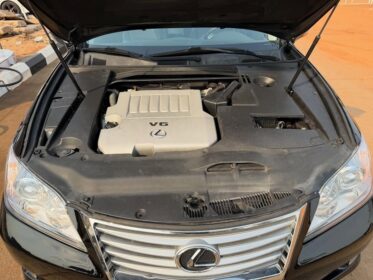 Luxury Redefined: 2010 Lexus ES 350