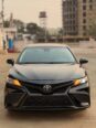 2021 Camry SE: Genuine Duty, Distressed Price!