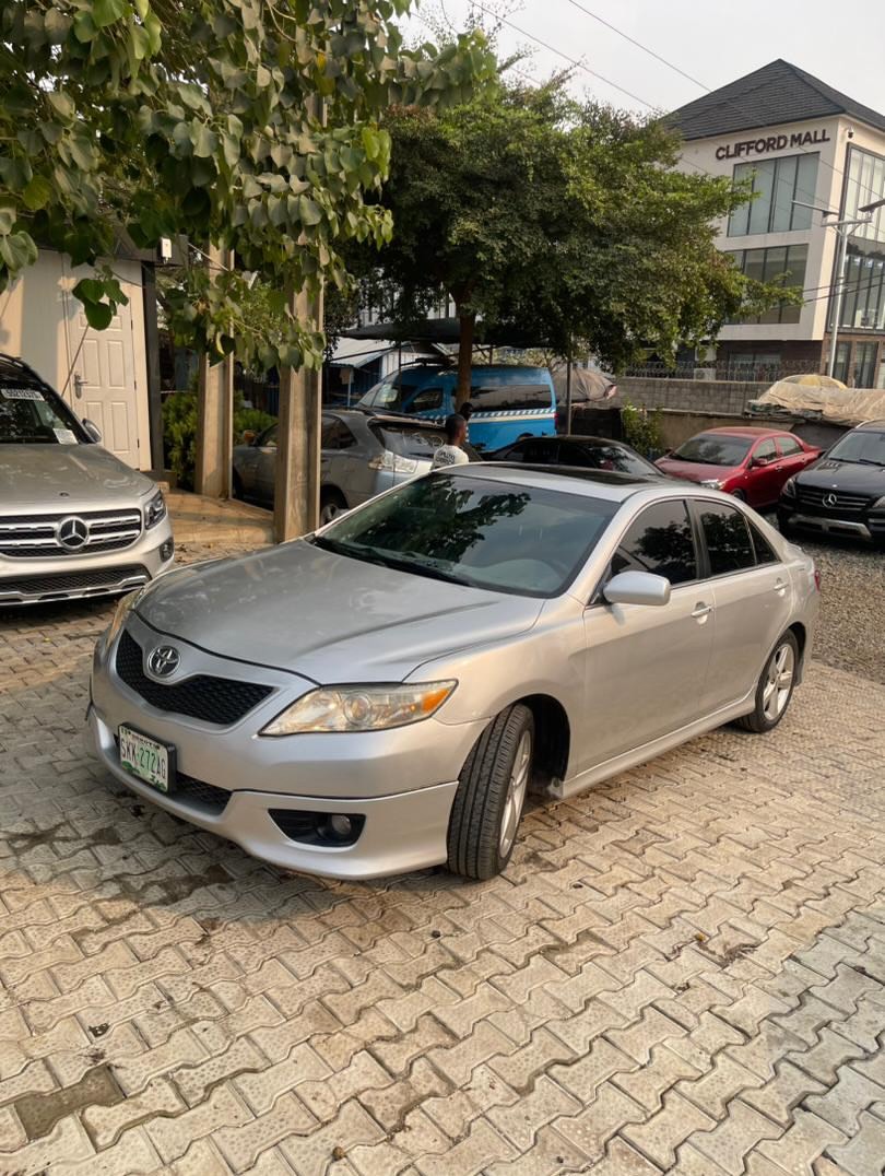 Unbeatable 2009 Camry: Super Clean, Perfectly Priced