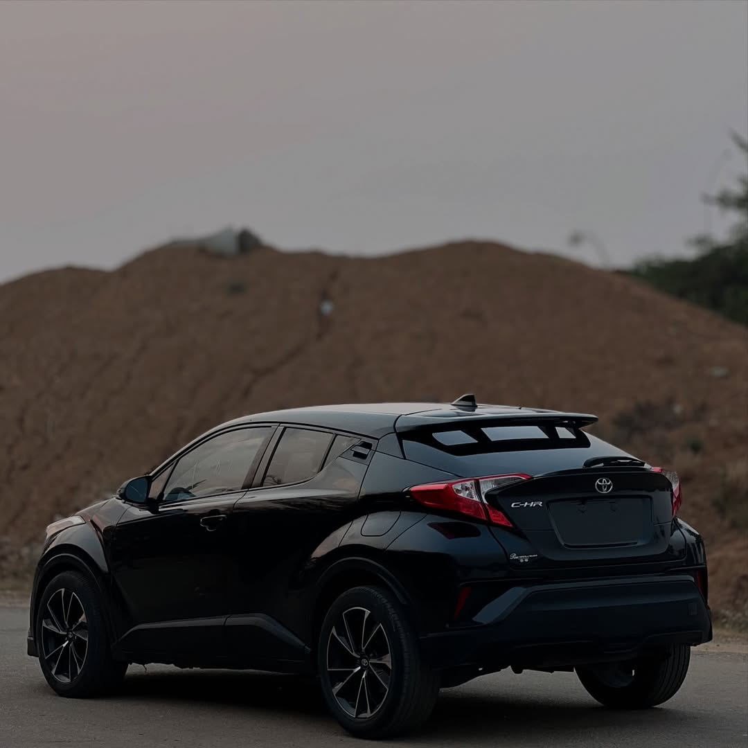 Unleash Urban Adventure: 2017 Toyota C-HR
