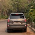 Luxury Lexus GX460: Keyless, Sunroof, Camera