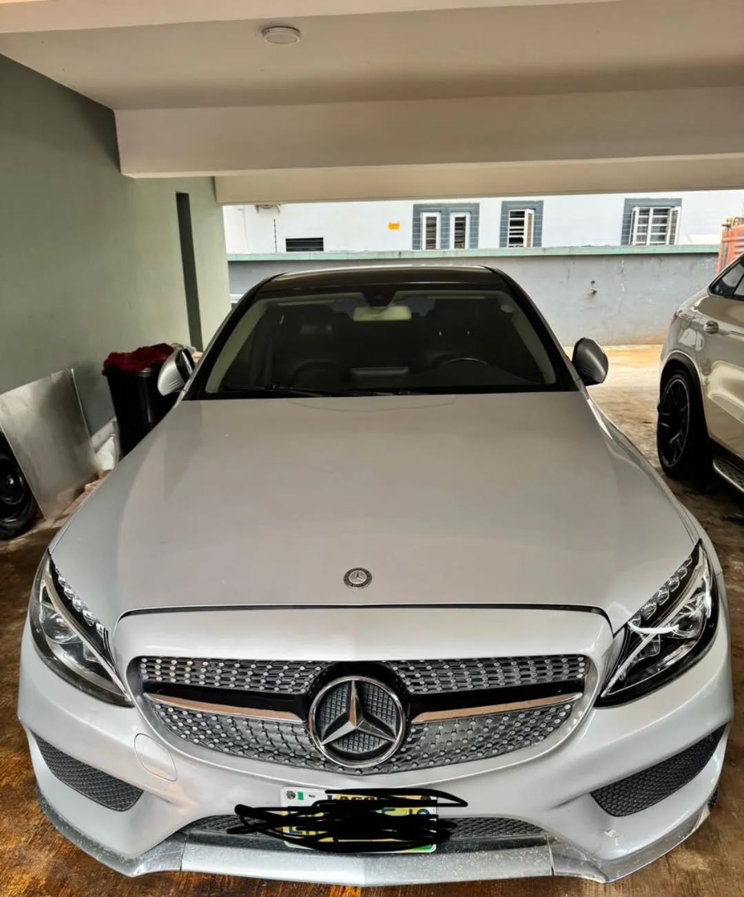 Luxury 2016 C300: 83k km, 15M NGN