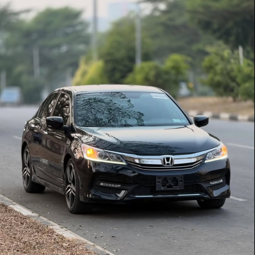 Sleek 2017 Honda Accord Sport: Full Duty, Accident-Free