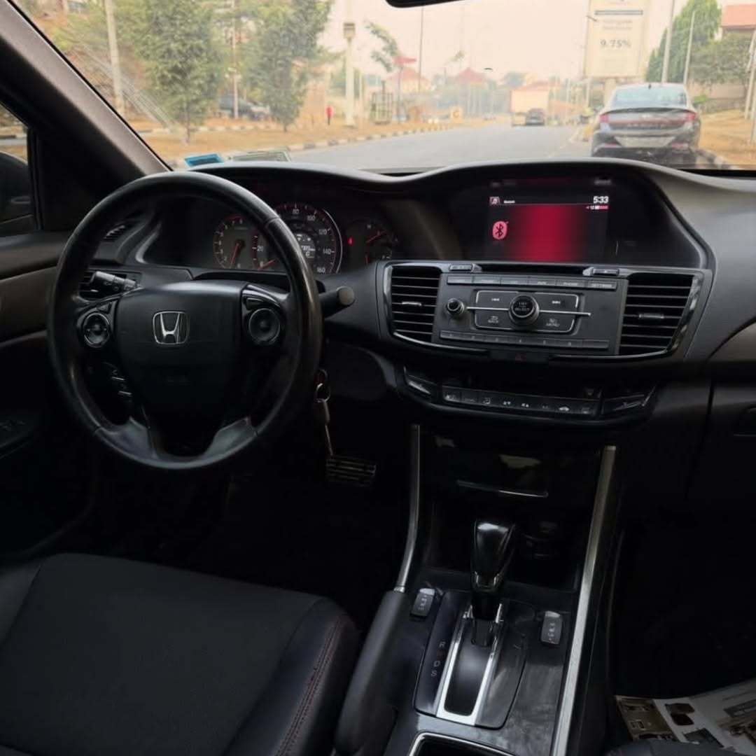 Sleek 2017 Honda Accord Sport: Full Duty, Accident-Free