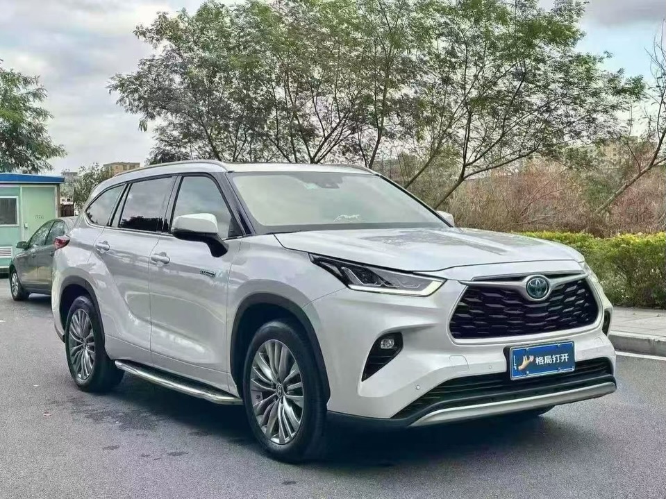 Luxury Arrives: 2023 Toyota Highlander, Delivered
