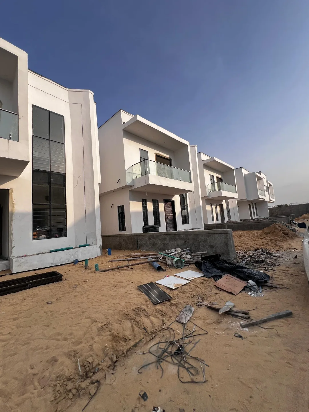 Stunning 5-Bedroom Duplex with BQ in Sangotedo