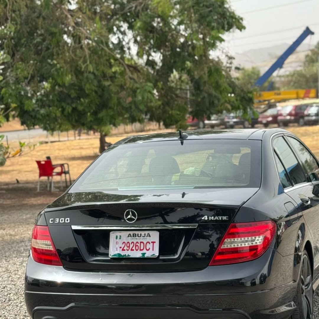 Flawless 2013 Mercedes C300: Performance Perfected