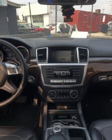 Luxury 2014 ML350: Panoramic Sunroof & 4Matic