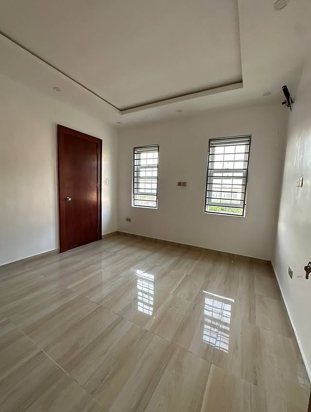 Brand New Abuja Haven: Spacious 2 & 3 Bedroom Apartments