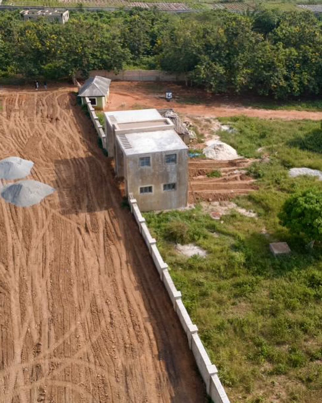 Eco-Luxury Haven: Agbowa’s Secure, Serene Investment