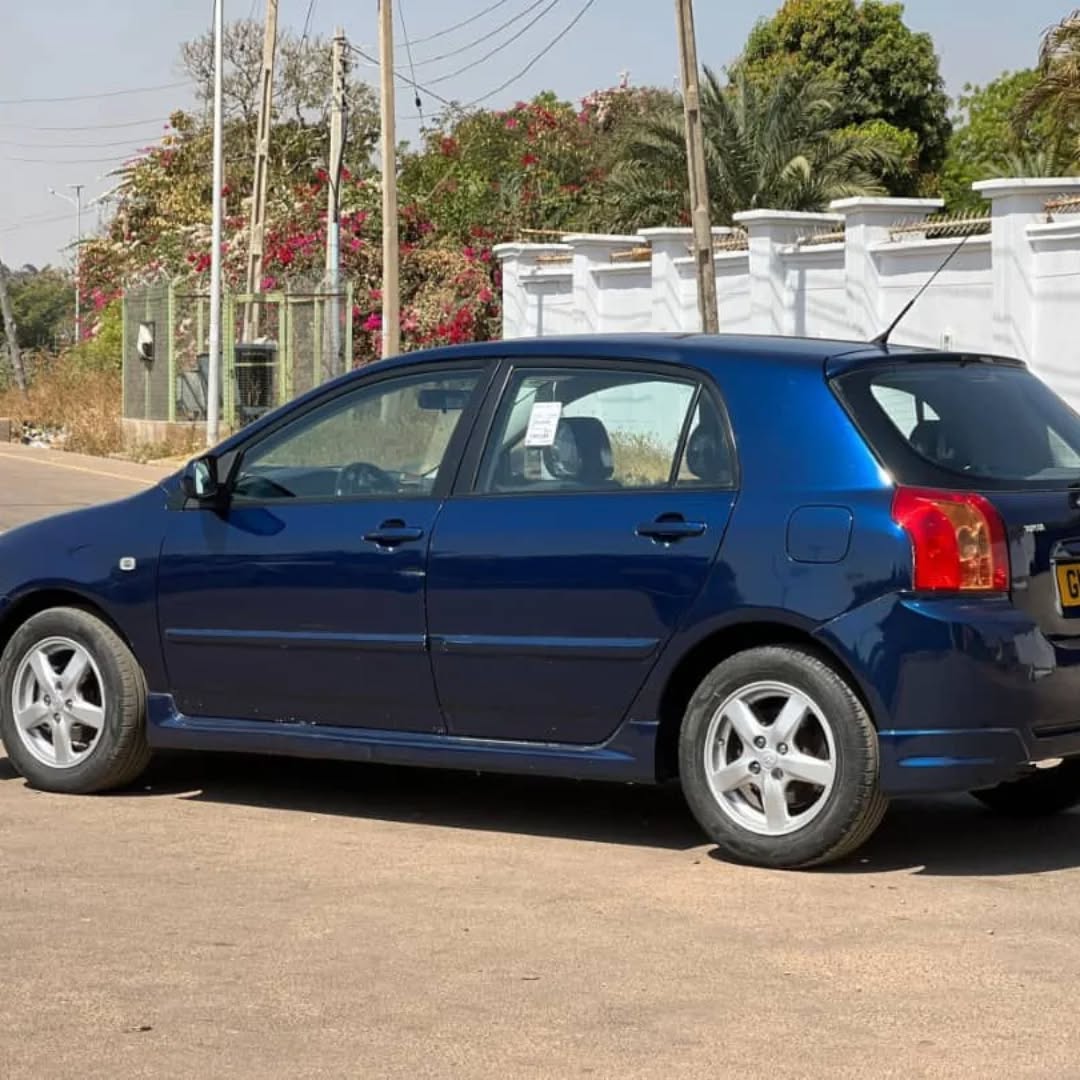 2006 Toyota Corolla: Unbeatable Value & Flawless Drive