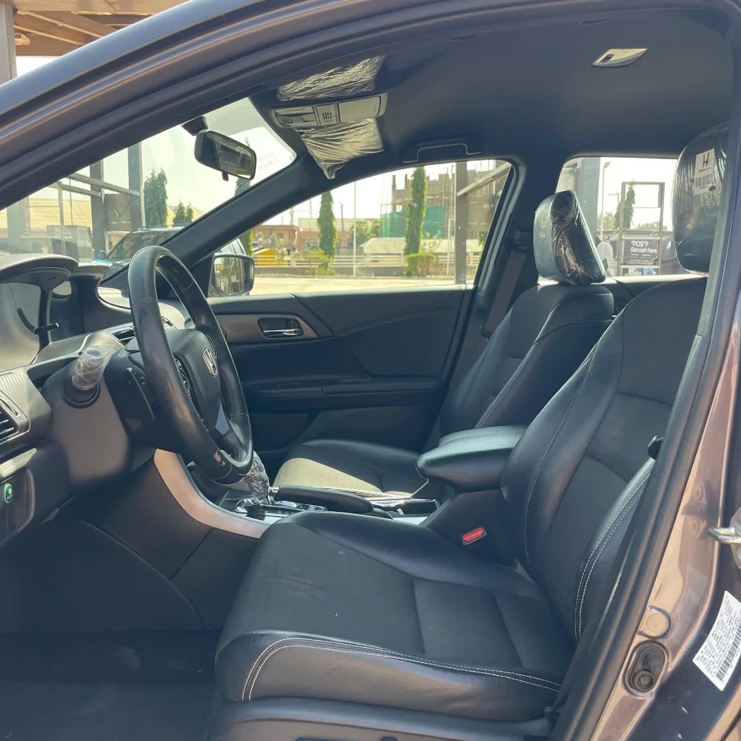 2017 Honda Accord Sport: Luxury Drive, Original Docs