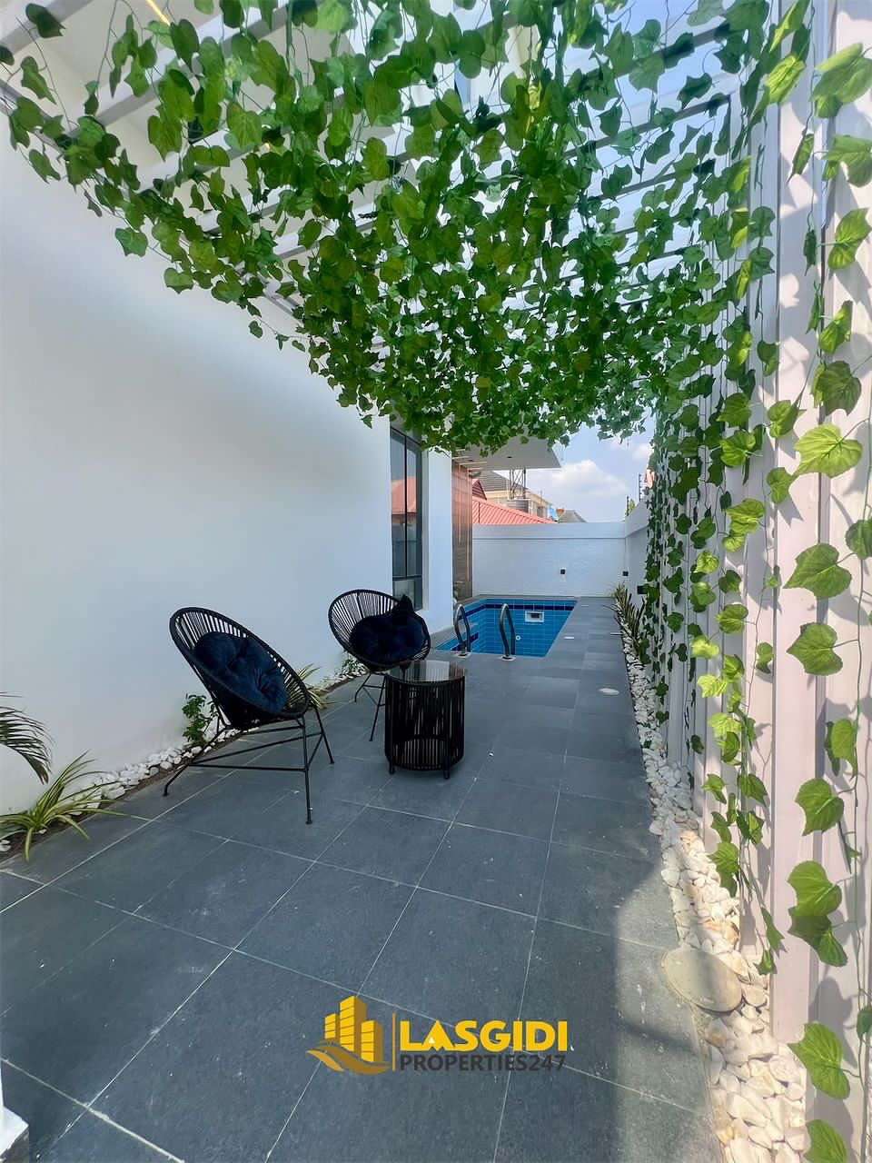 5-Bed Haven with Pool & BQ in Serene Sangotedo