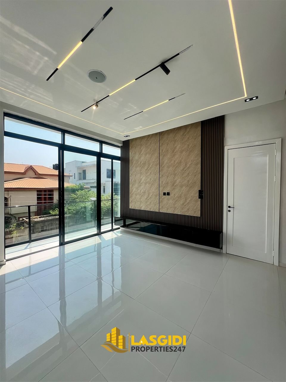 5-Bed Haven with Pool & BQ in Serene Sangotedo