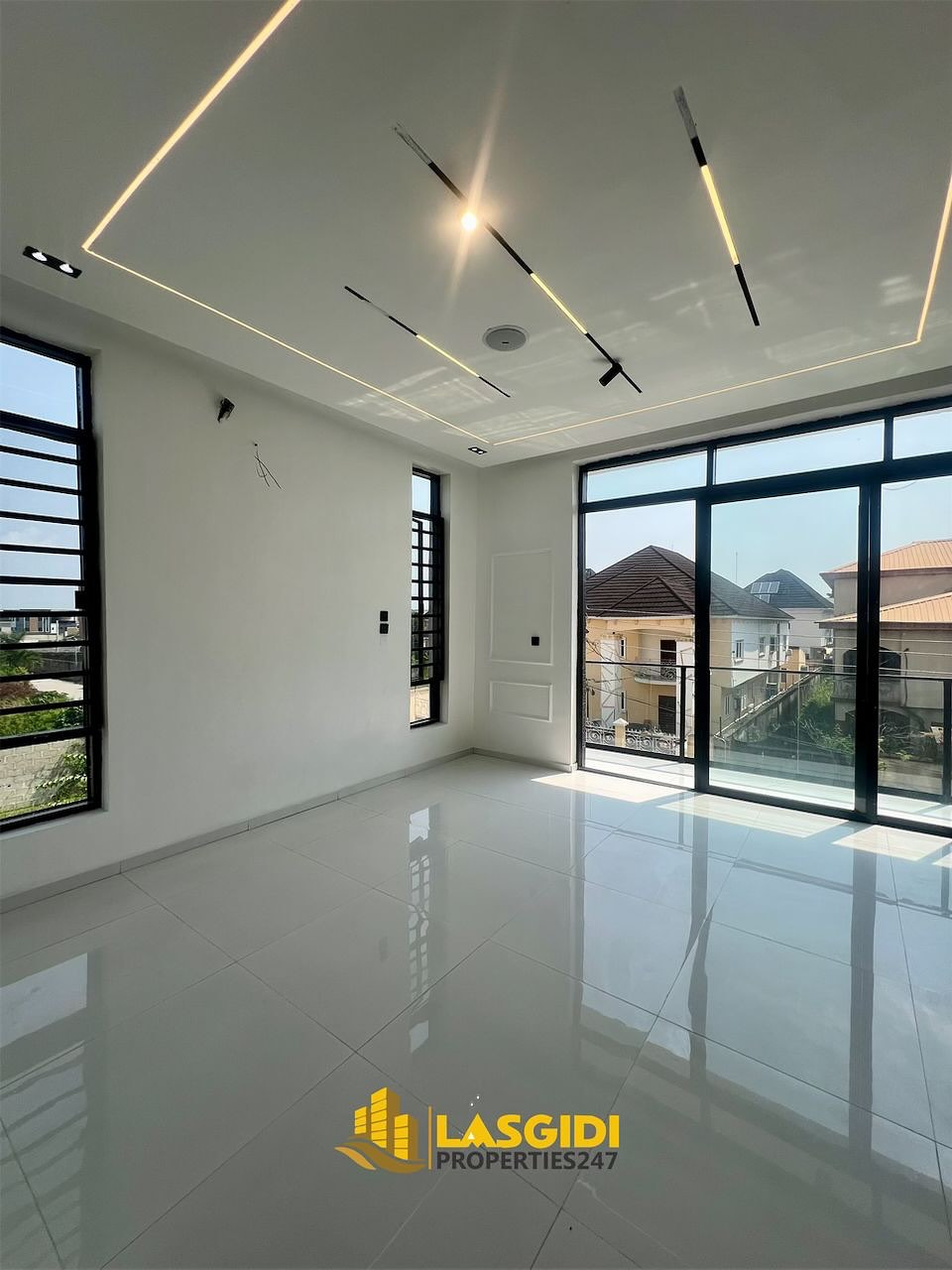 5-Bed Haven with Pool & BQ in Serene Sangotedo