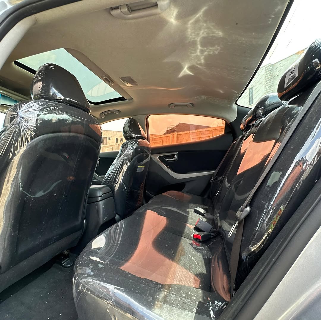 2015 Elantra Sport: Sunroof, Clean & Duty-Paid