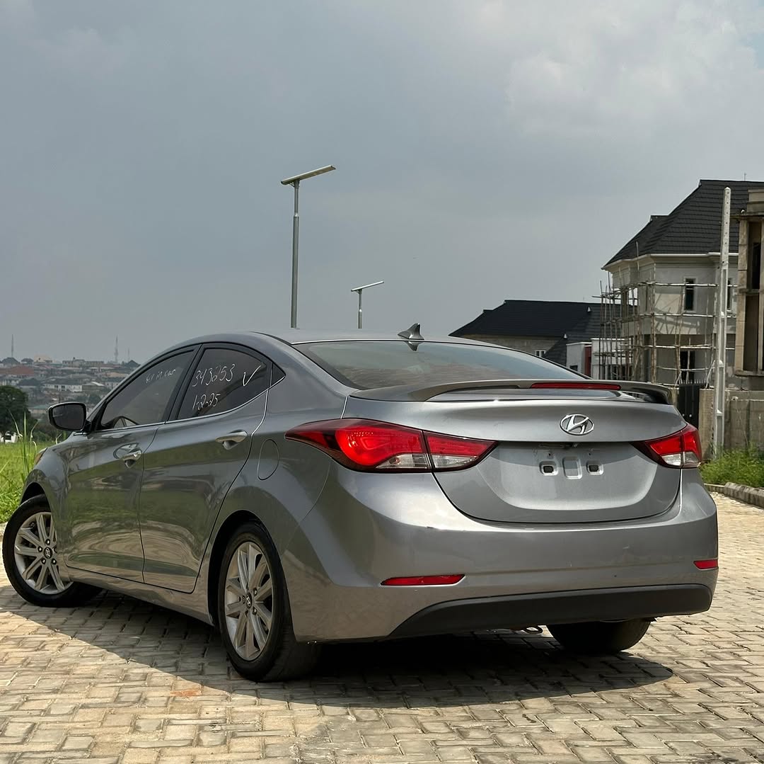 2015 Elantra Sport: Sunroof, Clean & Duty-Paid