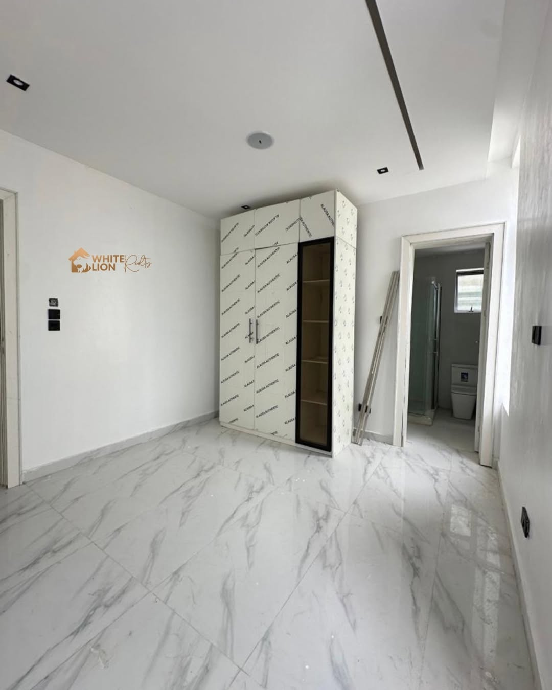 Lekki Phase 1 Gem: 2-Bedroom Apartment with Pool & Gym