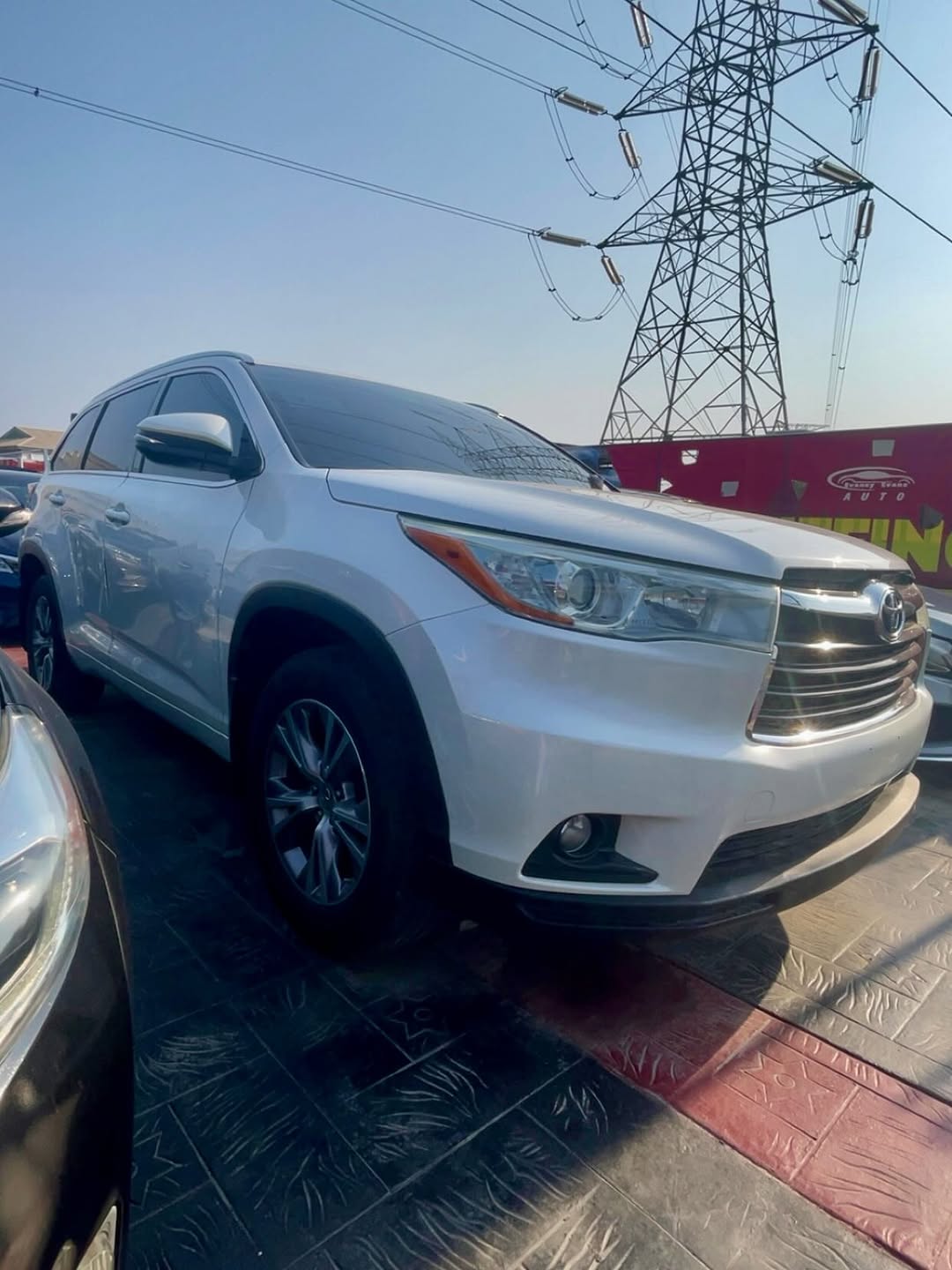 2015 Highlander: Spacious, Smooth, Dependable Family SUV