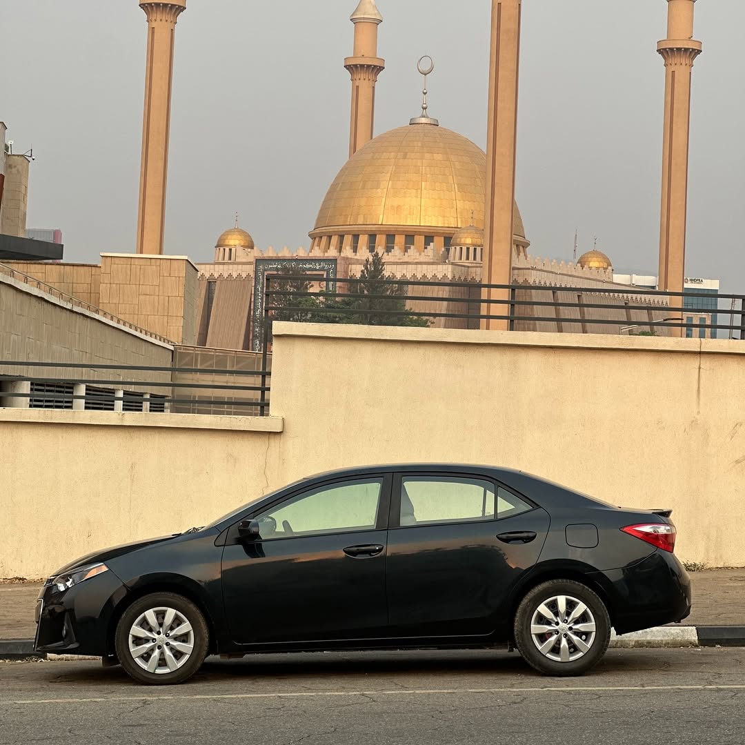 2014 Toyota Corolla LE: Spotless & Duty-Paid