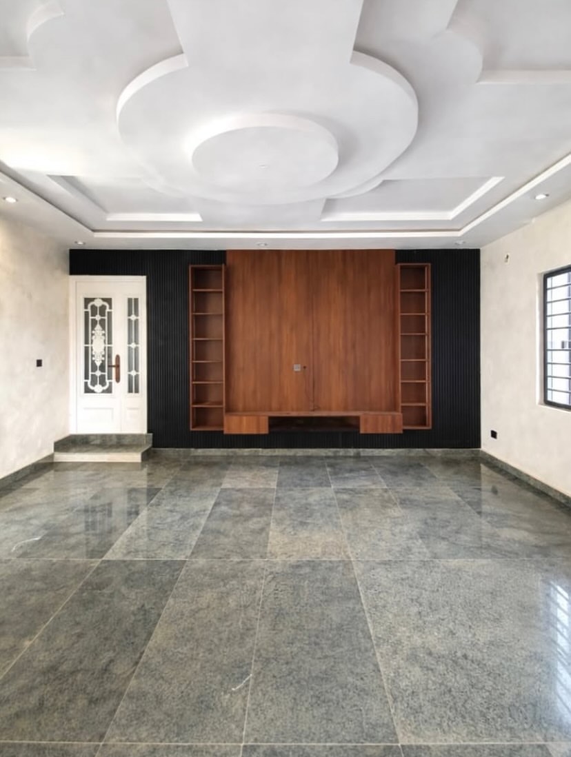 Exquisite 5-Bedroom Haven in Apo: Your Dream Estate Awaits