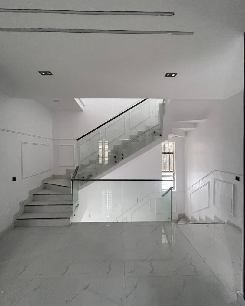 Elegant 5-Bed Dulex in Serene Lekki Estate