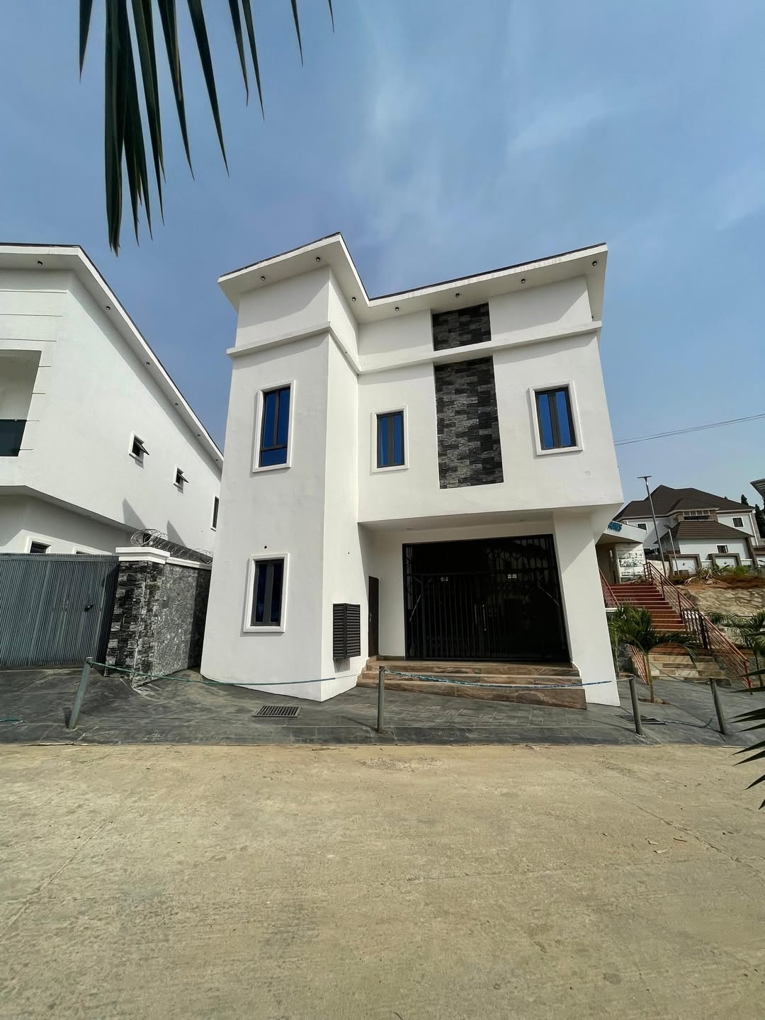 Prime Office + 1-Bed Flat in NAF Valley Estate