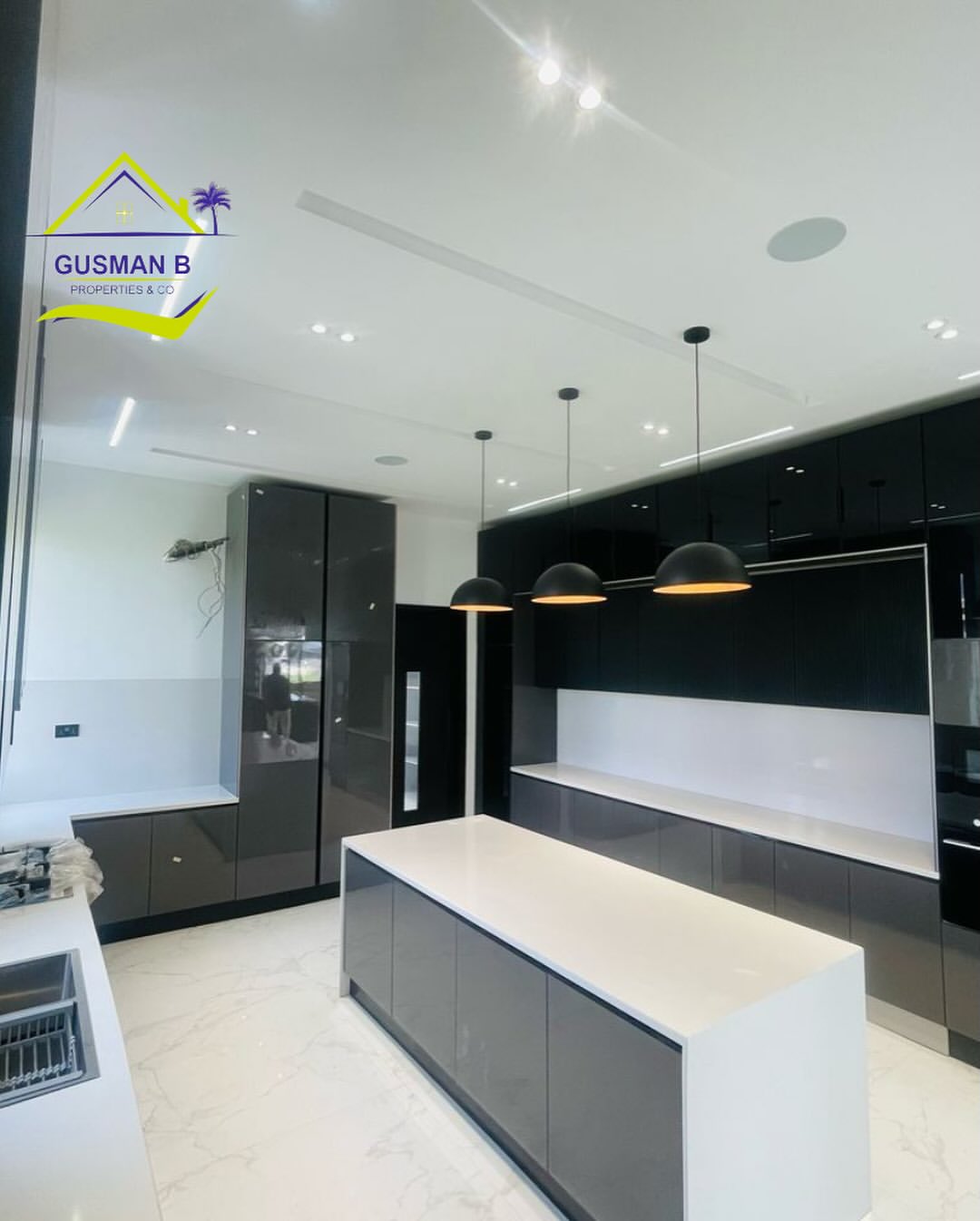 Lagos Luxury: 5-Bed Mansion with Pool & Cinema