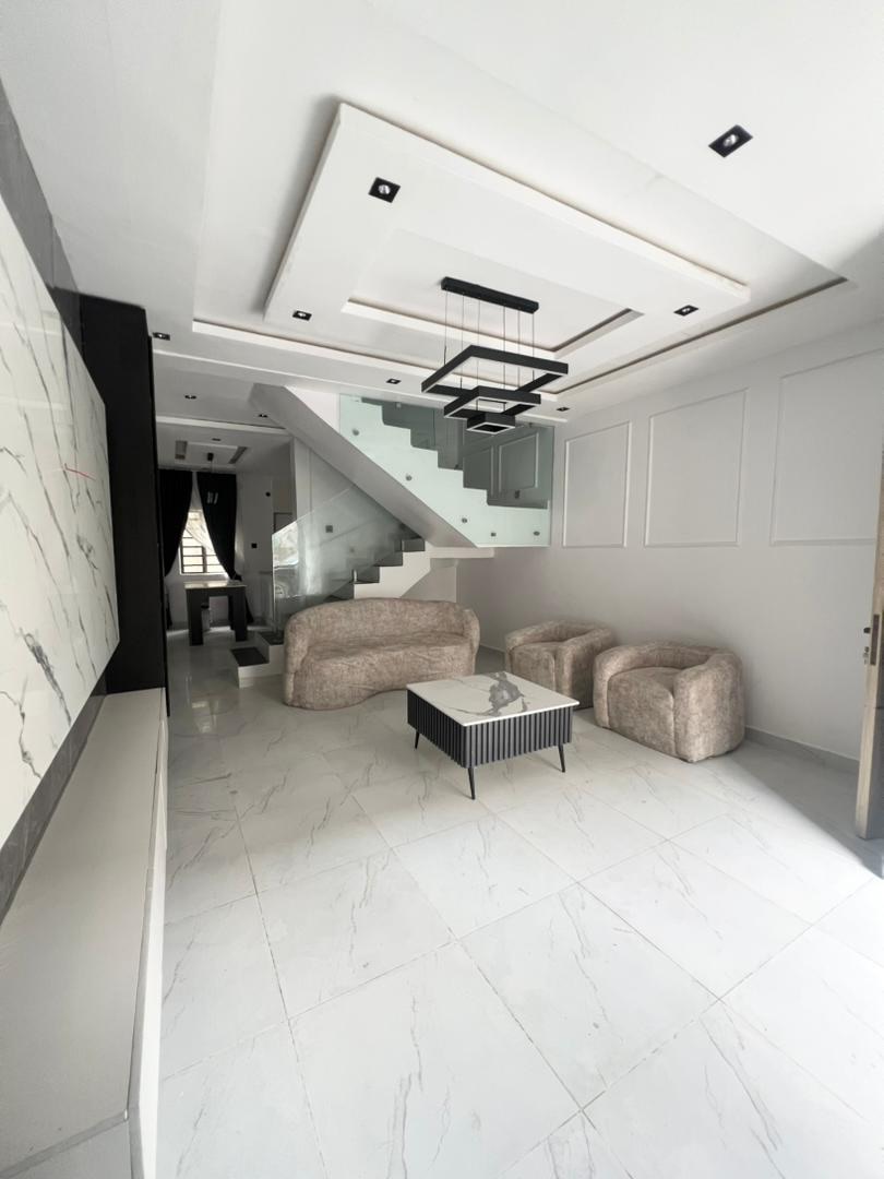 Sangotedo Gem: Fully Furnished 2-Bed Terrace Duplex