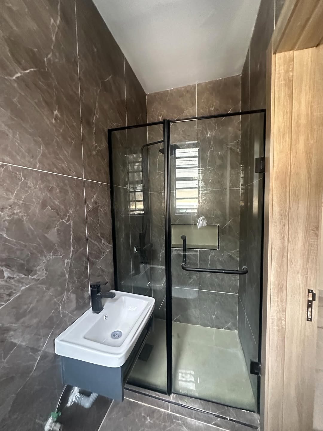 Lekki Phase 1: Your 4-Bedroom Sanctuary Awaits