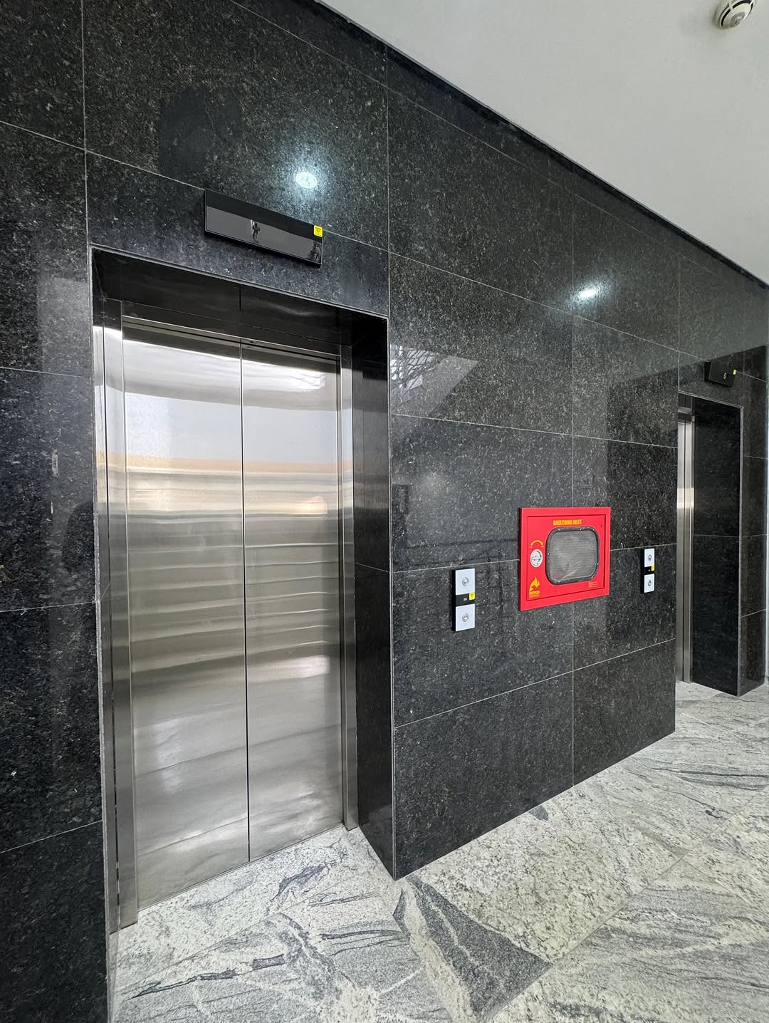 Lekki’s Premier Airbnb Gem with Expressway Views