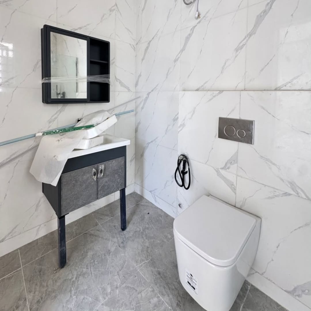 Stunning 4-Bed Duplex with BQ in Prime Ikota Estate