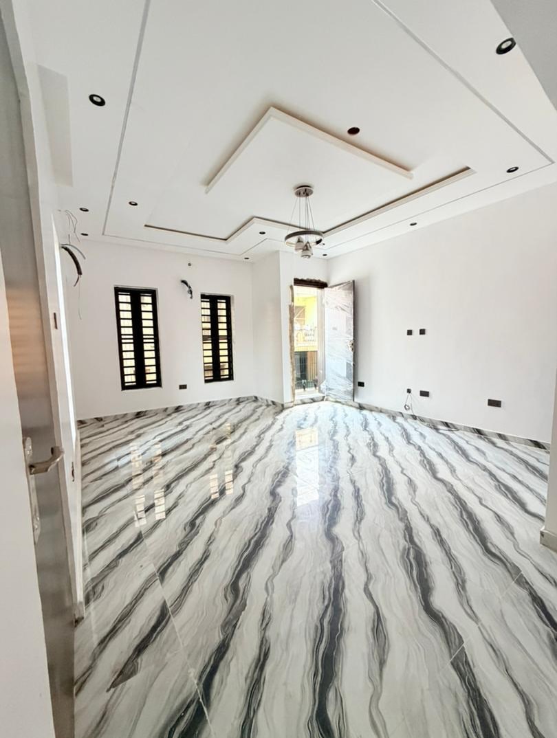 Elegant 5-Bed Duplex with BQ in Prime Ajao Estate