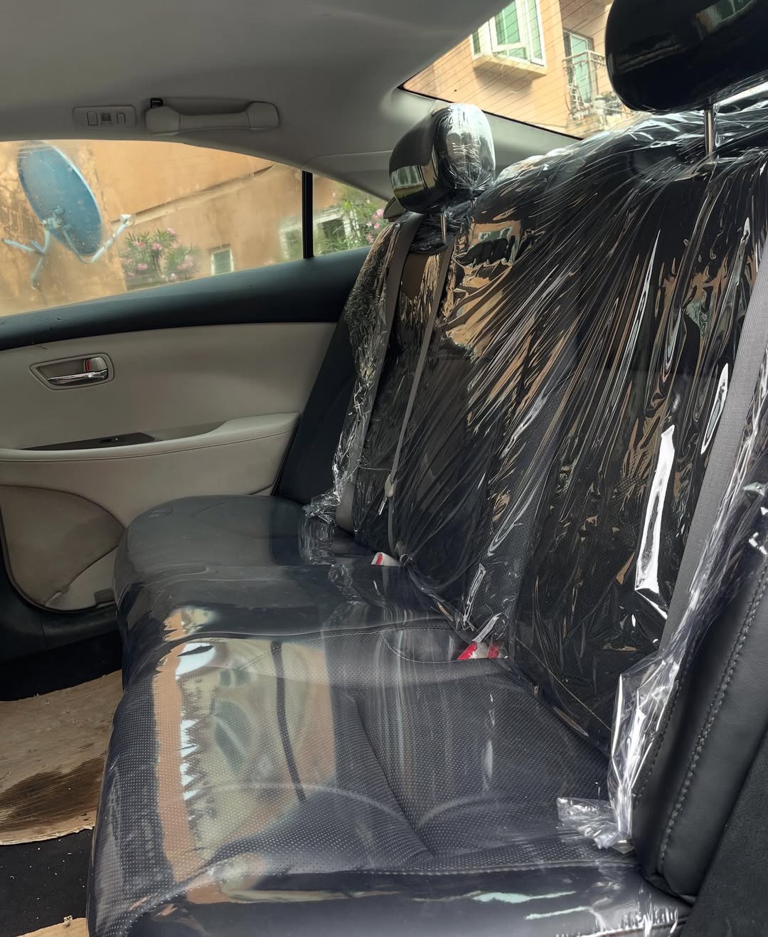 2011 Lexus ES350: Luxury & Tech for 13M Naira